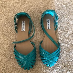Steve Madden Tane Sandals in Teal